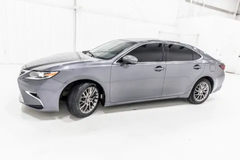 Another view of 2018 Lexus ES 350 for sale in Denton, TX at Sign It Drive It