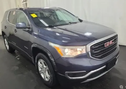 More photos of 2019 GMC Acadia SLE-1 at Sign It Drive It, TX