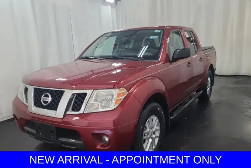 Red 2019 Nissan Frontier SV for sale in Denton, TX