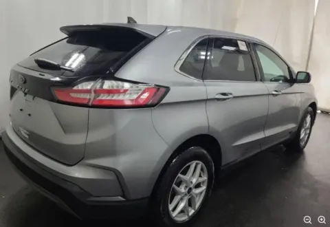 More photos of 2021 Ford Edge SEL at Sign It Drive It, TX