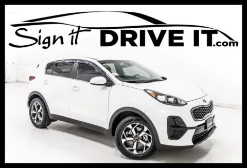 White 2022 Kia Sportage LX for sale in Denton, TX