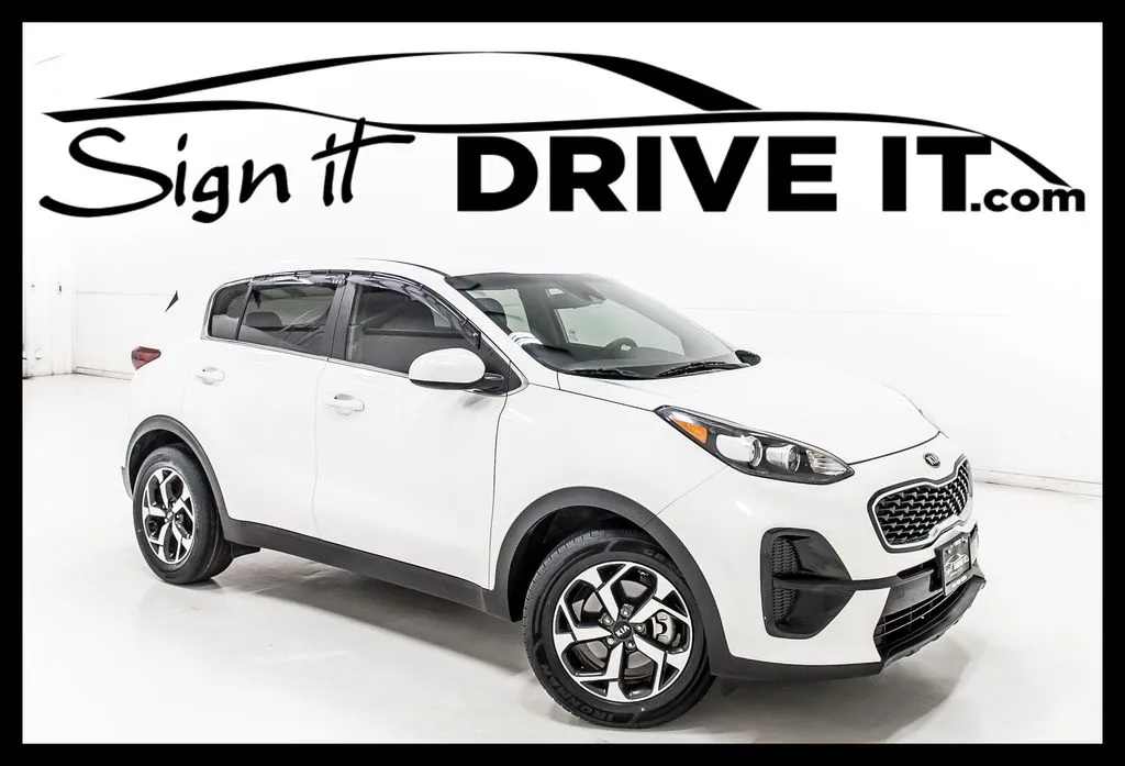 White 2022 Kia Sportage LX for sale in Denton, TX