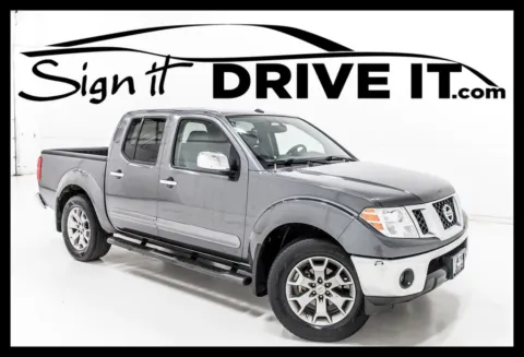 Gray 2019 Nissan Frontier SL for sale in Denton, TX