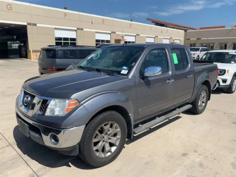 Gray 2019 Nissan Frontier SL for sale in Denton, TX