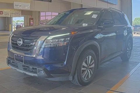 Blue 2022 Nissan Pathfinder SL for sale in Denton, TX