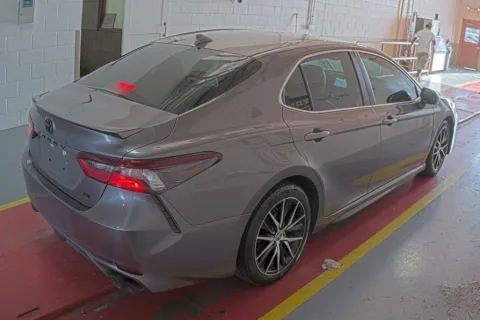 More photos of 2021 Toyota Camry SE at Sign It Drive It, TX