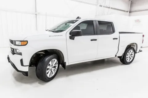 More photos of 2021 Chevrolet Silverado 1500 Custom at Sign It Drive It, TX