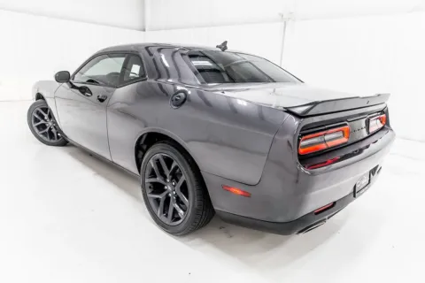 More photos of 2020 Dodge Challenger SXT at Sign It Drive It, TX