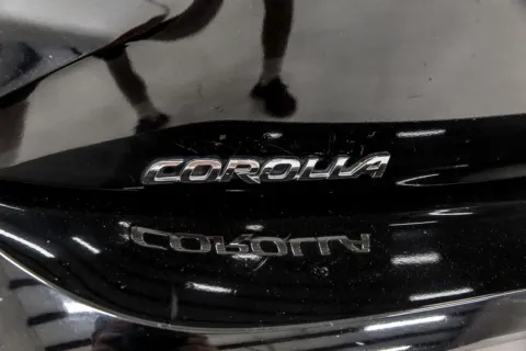 More photos of 2020 Toyota Corolla Hatchback SE at Sign It Drive It, TX