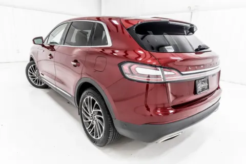 More photos of 2019 Lincoln Nautilus Reserve at Sign It Drive It, TX
