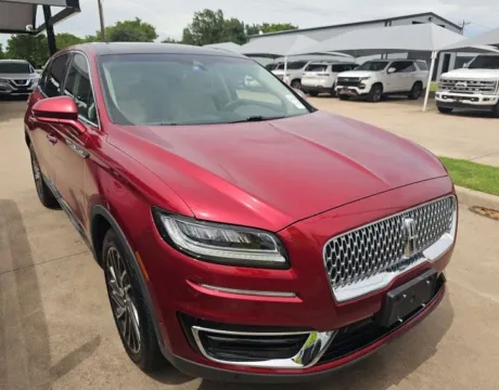 More photos of 2019 Lincoln Nautilus Reserve at Sign It Drive It, TX