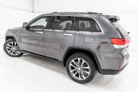 More photos of 2018 Jeep Grand Cherokee Limited at Sign It Drive It, TX
