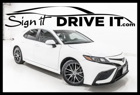 White 2022 Toyota Camry SE for sale in Denton, TX