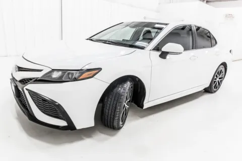 Photos of 2022 Toyota Camry SE for sale in Denton, TX at Sign It Drive It