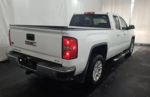 More photos of 2014 GMC Sierra 1500 SLE at Sign It Drive It, TX