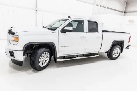 More photos of 2014 GMC Sierra 1500 SLE at Sign It Drive It, TX