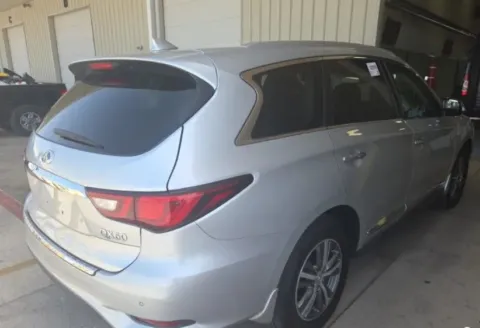 More photos of 2020 INFINITI QX60 LUXE at Sign It Drive It, TX
