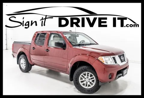 Red 2018 Nissan Frontier SV for sale in Denton, TX