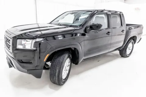 Photos of 2022 Nissan Frontier SV for sale in Denton, TX at Sign It Drive It