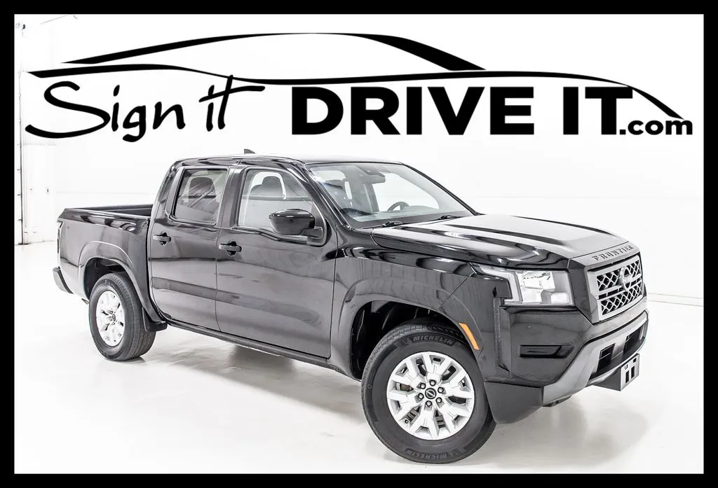 Black 2022 Nissan Frontier SV for sale in Denton, TX