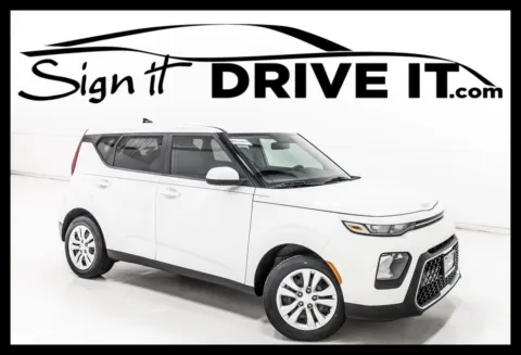 White 2022 Kia Soul LX for sale in Denton, TX