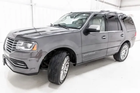 Photos of 2015 Lincoln Navigator for sale in Denton, TX at Sign It Drive It