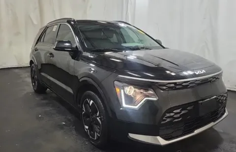 More photos of 2023 Kia Niro EV Wind at Sign It Drive It, TX