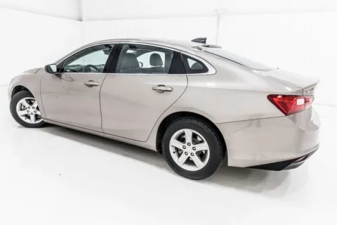 More photos of 2022 Chevrolet Malibu LS at Sign It Drive It, TX