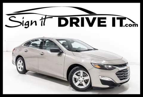 Gray 2022 Chevrolet Malibu LS for sale in Denton, TX
