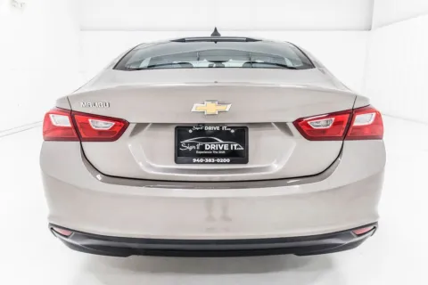More photos of 2022 Chevrolet Malibu LS at Sign It Drive It, TX