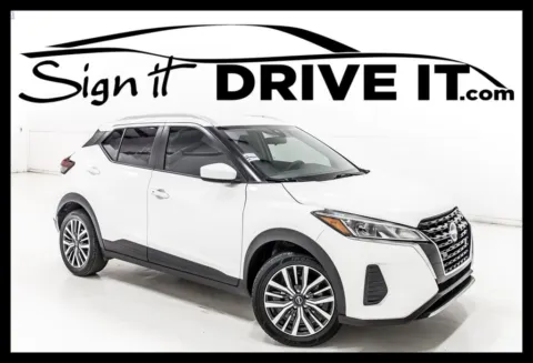 White 2023 Nissan Kicks SV for sale in Denton, TX