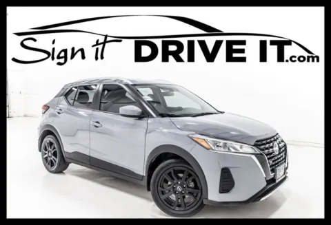 Gray 2023 Nissan Kicks SV for sale in Denton, TX