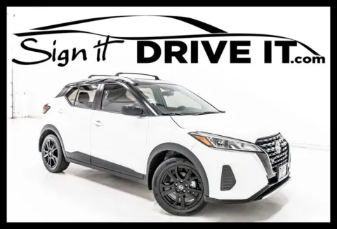 White 2021 Nissan Kicks SV for sale in Denton, TX