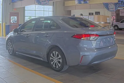 More photos of 2020 Toyota Corolla Hybrid LE at Sign It Drive It, TX