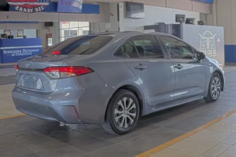 More photos of 2020 Toyota Corolla Hybrid LE at Sign It Drive It, TX