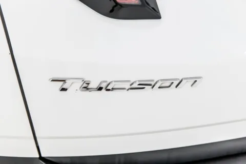More photos of 2023 Hyundai Tucson SEL at Sign It Drive It, TX