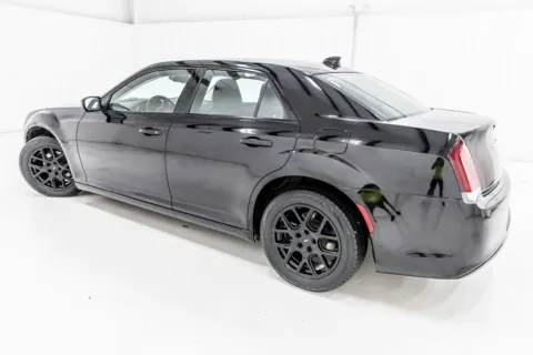 More photos of 2019 Chrysler 300 Touring at Sign It Drive It, TX