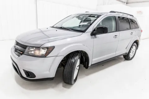 Another view of 2019 Dodge Journey SE for sale in Denton, TX at Sign It Drive It
