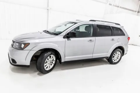 More photos of 2019 Dodge Journey SE at Sign It Drive It, TX