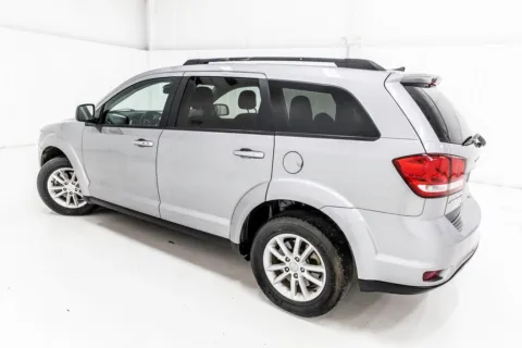 More photos of 2019 Dodge Journey SE at Sign It Drive It, TX