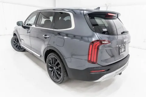 More photos of 2022 Kia Telluride SX at Sign It Drive It, TX