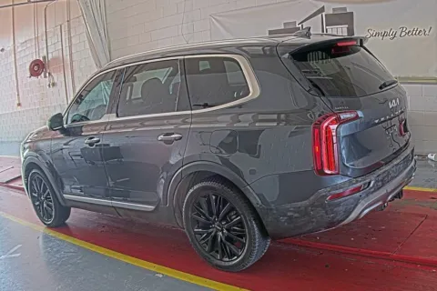 More photos of 2022 Kia Telluride SX at Sign It Drive It, TX