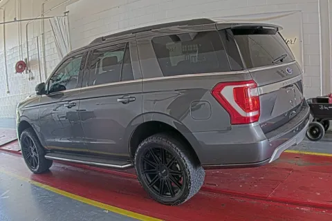 More photos of 2019 Ford Expedition XLT at Sign It Drive It, TX