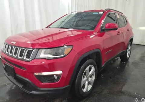 Red 2018 Jeep Compass Latitude for sale in Denton, TX