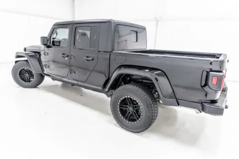 More photos of 2022 Jeep Gladiator Sport at Sign It Drive It, TX