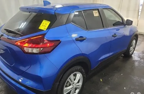 More photos of 2022 Nissan Kicks S at Sign It Drive It, TX