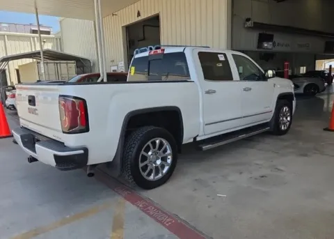 More photos of 2017 GMC Sierra 1500 Denali at Sign It Drive It, TX