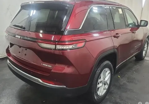 More photos of 2023 Jeep Grand Cherokee Laredo at Sign It Drive It, TX