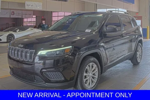 Black 2020 Jeep Cherokee Latitude for sale in Denton, TX