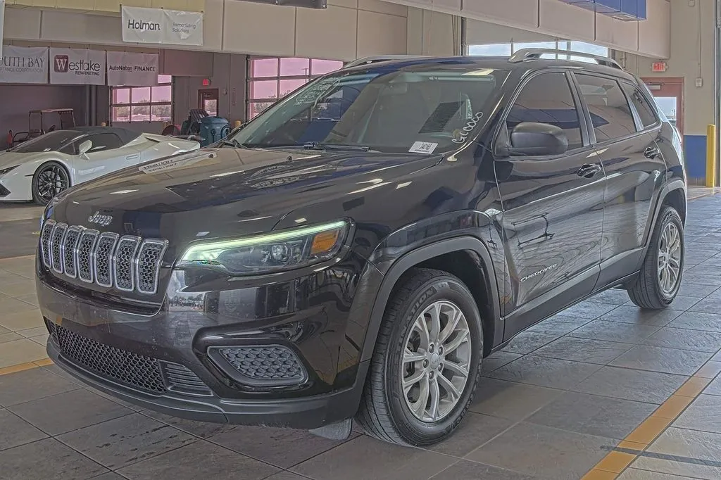 Black 2020 Jeep Cherokee Latitude for sale in Denton, TX